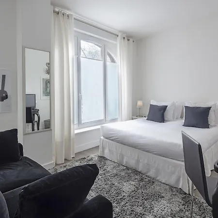 Brueghel Hotel