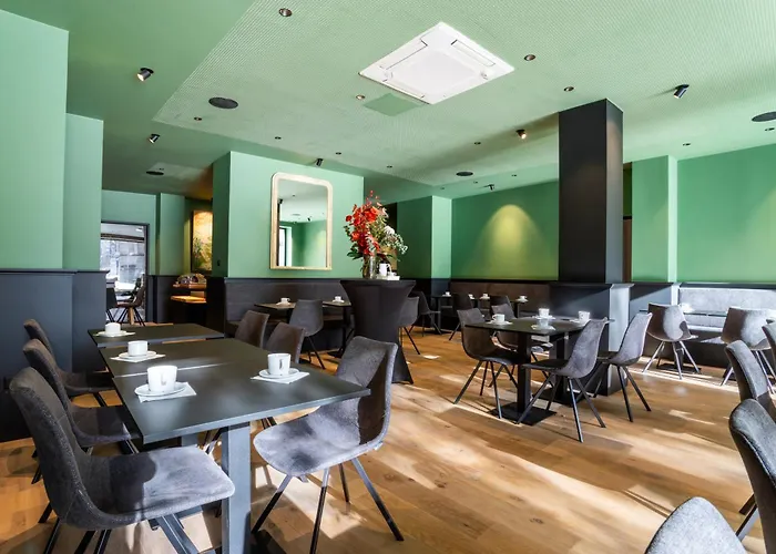 布鲁格勒酒店 3*