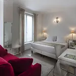 Brueghel Hotel