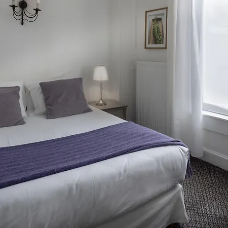 מלון Brueghel 3*