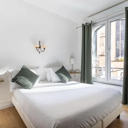 Brueghel Hotel