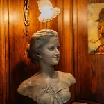 Brueghel Hotel 3*