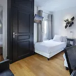 Brueghel Hotel